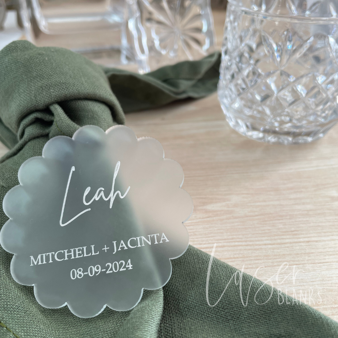 Engraved Scalloped Round Place Cards