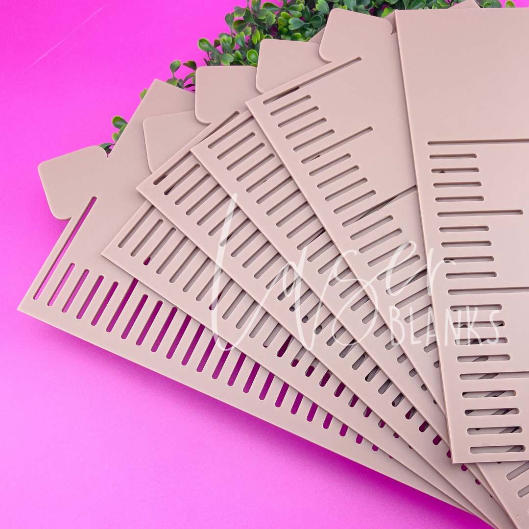 Customisable full-size acrylic growth chart in puzzle design